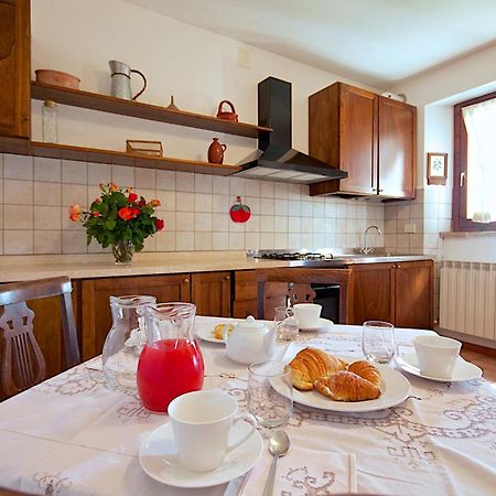 Agriturismo Le Colombe Asís Habitación foto