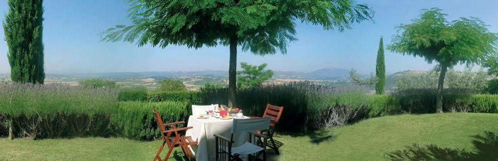Agriturismo Le Colombe Asís Exterior foto